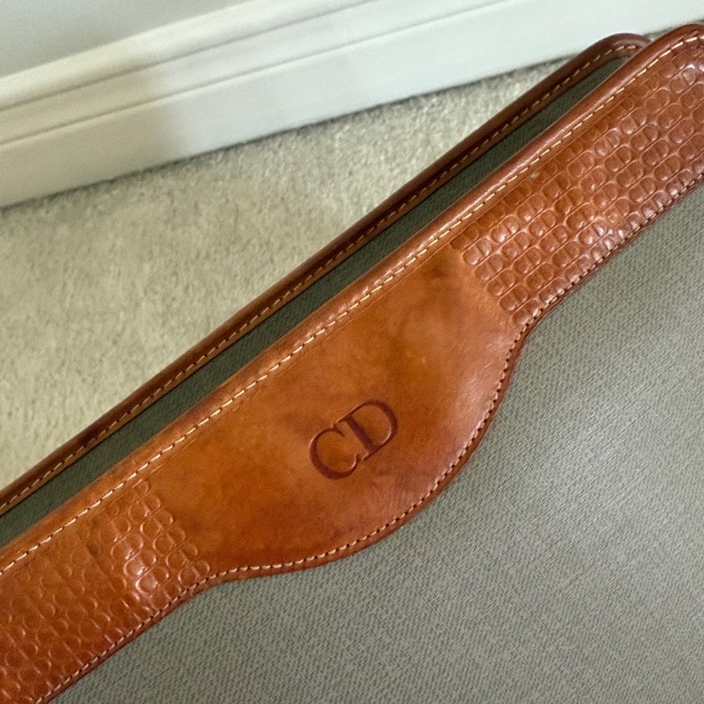 Vintage Dior Zip toiletry in khaki taupe clutch - Picture 3 of 15